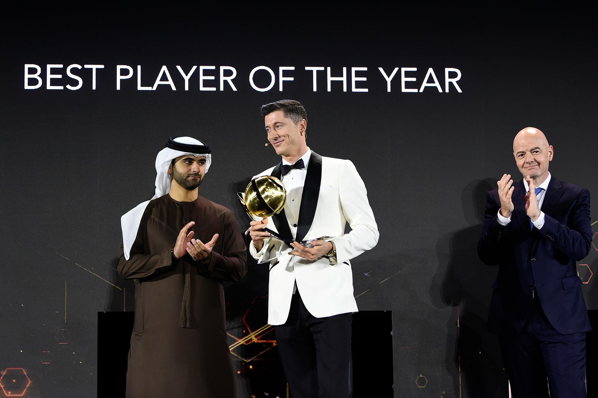 Cristiano Ronaldo drips in diamonds at Dubai sports conference