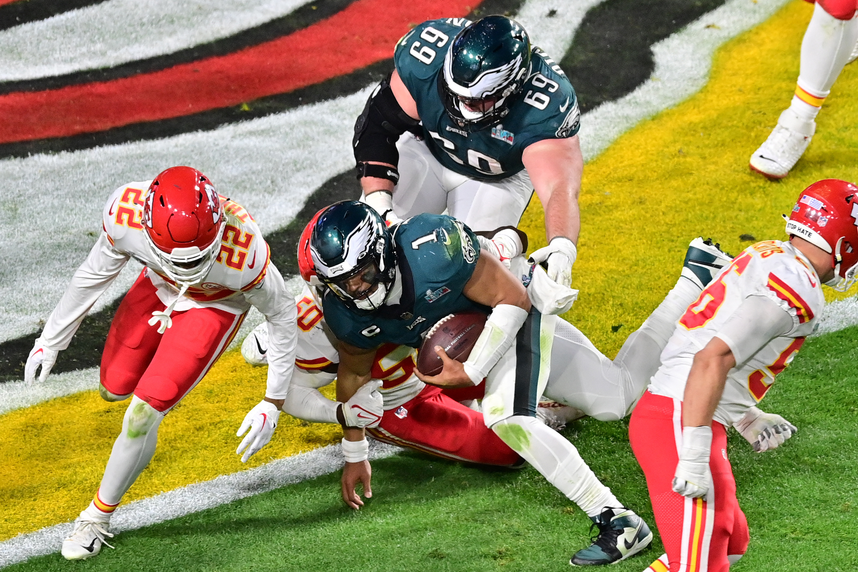 Super Bowl 2023 final score, results: Patrick Mahomes wins second title as  Chiefs overcome 10-point deficit vs. Eagles