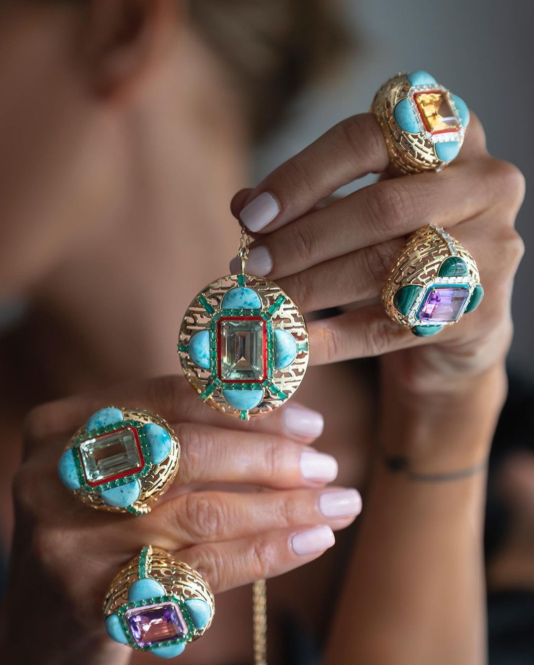 Buy Damas OneSixEight Siempre Diamond Ring in 18kt White Gold for WOMEN |  Ounass UAE | White gold, Diamond ring, Traditional diamond rings