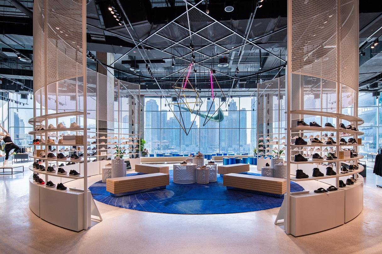 Men's Lifestyle Shoes in Dubai, UAE. Nike AE