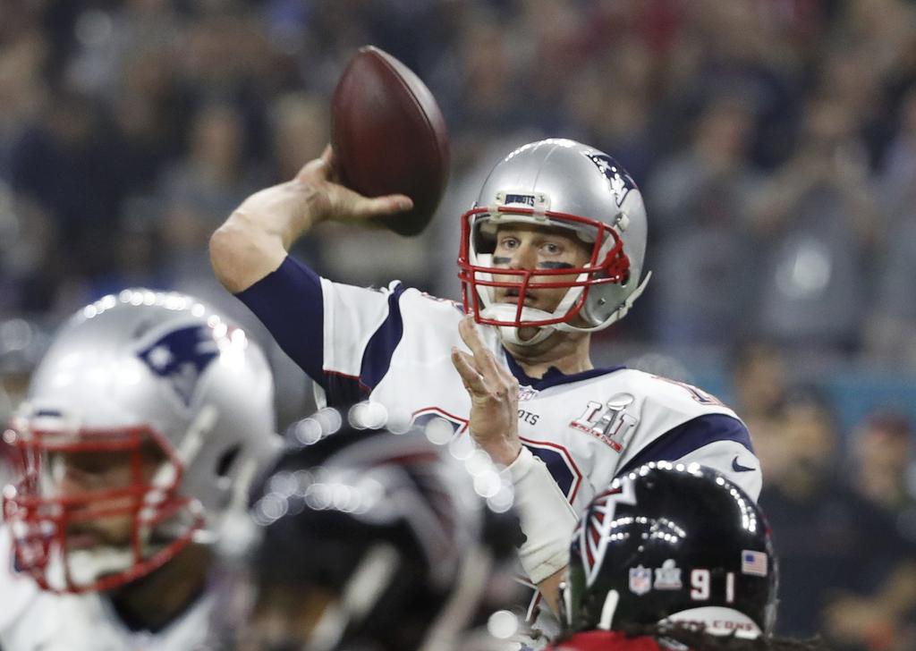 New England Patriots Nation Celebrates 3-28 Super Bowl Comeback: 'Never  Gets Old' - Sports Illustrated New England Patriots News, Analysis and More