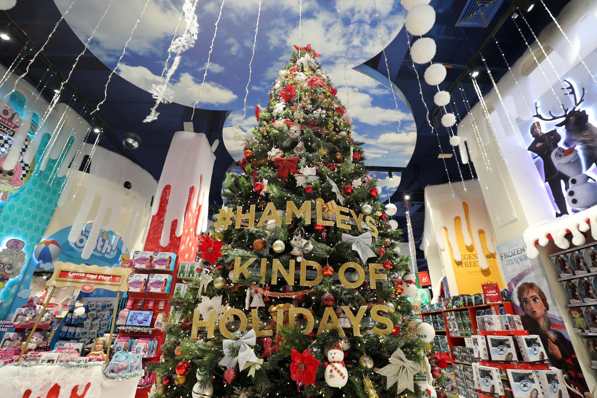 Dubai and Abu Dhabi\'s most impressive Christmas decorations: from ...