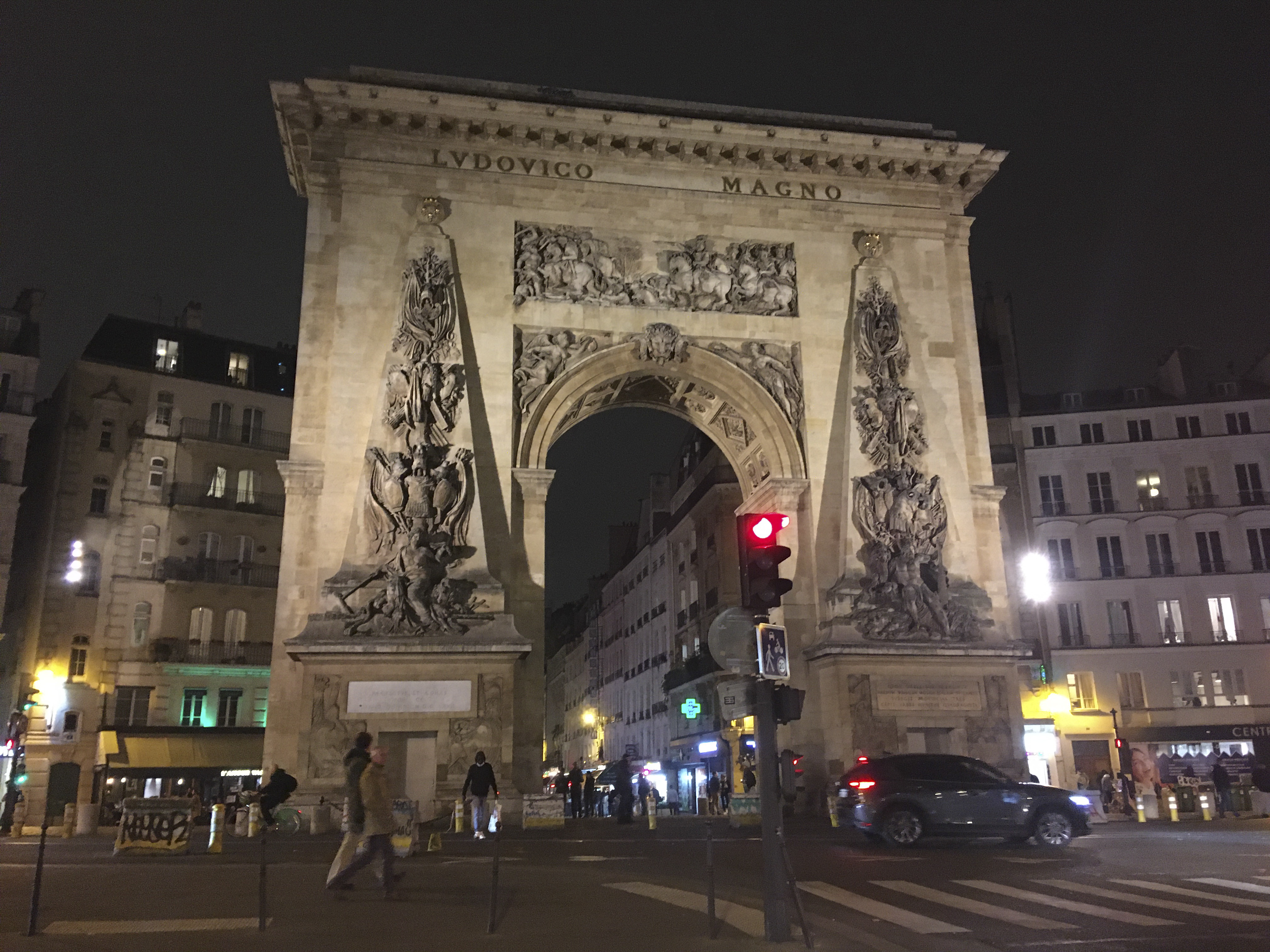 Algerian butchers meet African barbers on Paris s Rue du Faubourg