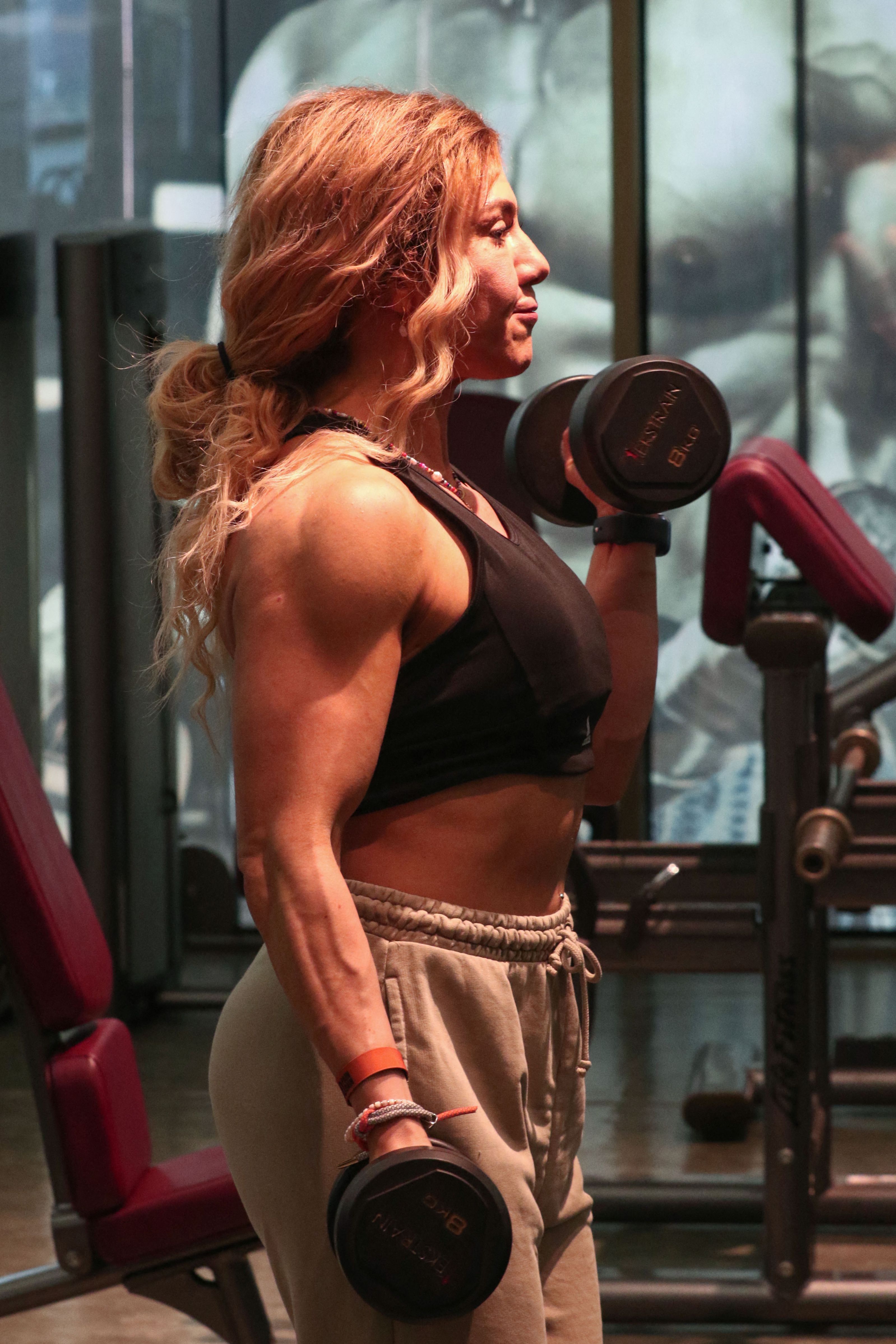 Female Iraqi bodybuilder breaks down gender barriers | The National