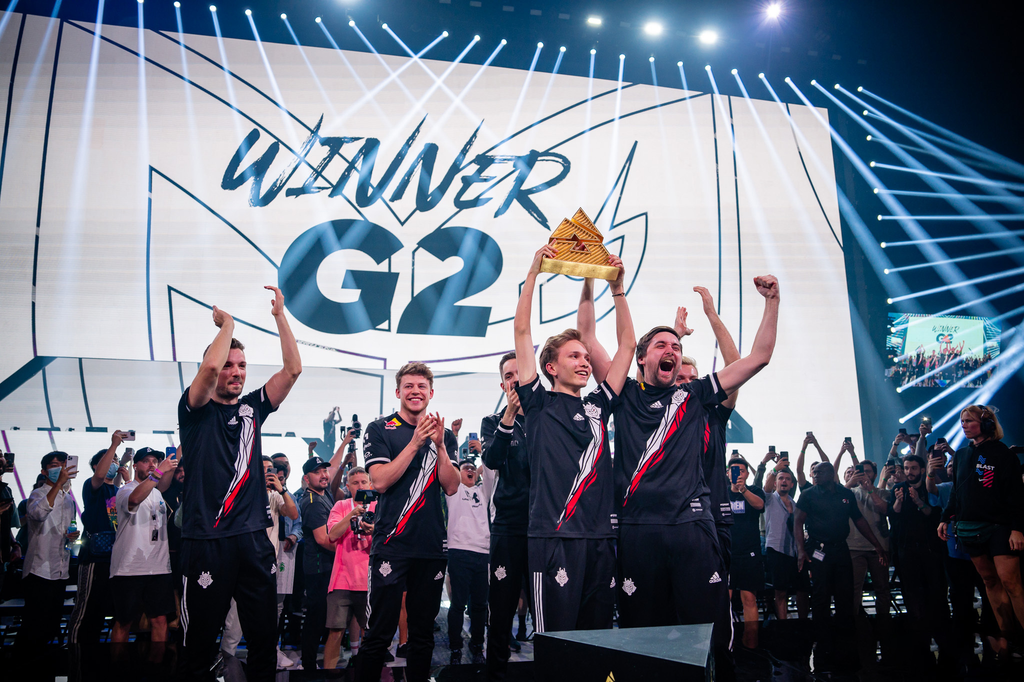 HooXi and G2 Esports win Blast Premier World Final 2022