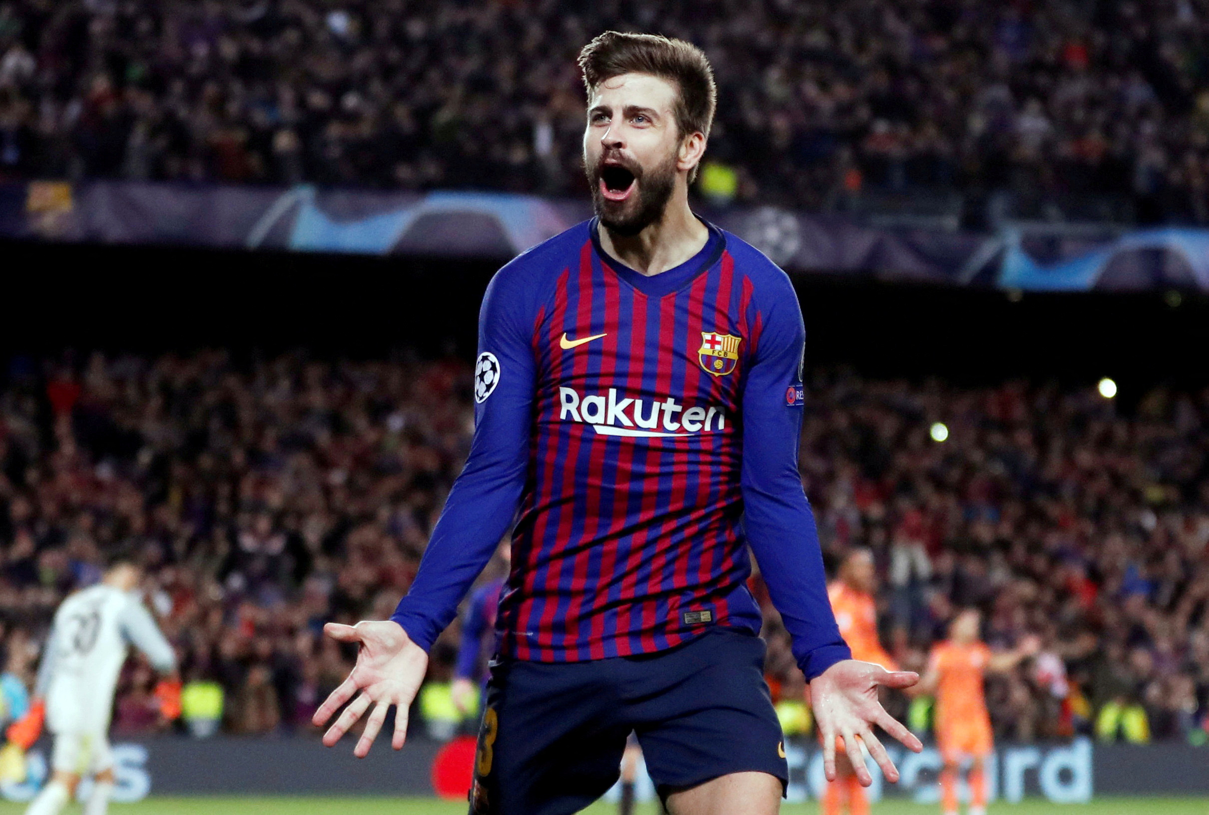 Barcelona's Gerard Piqué announces retirement from soccer