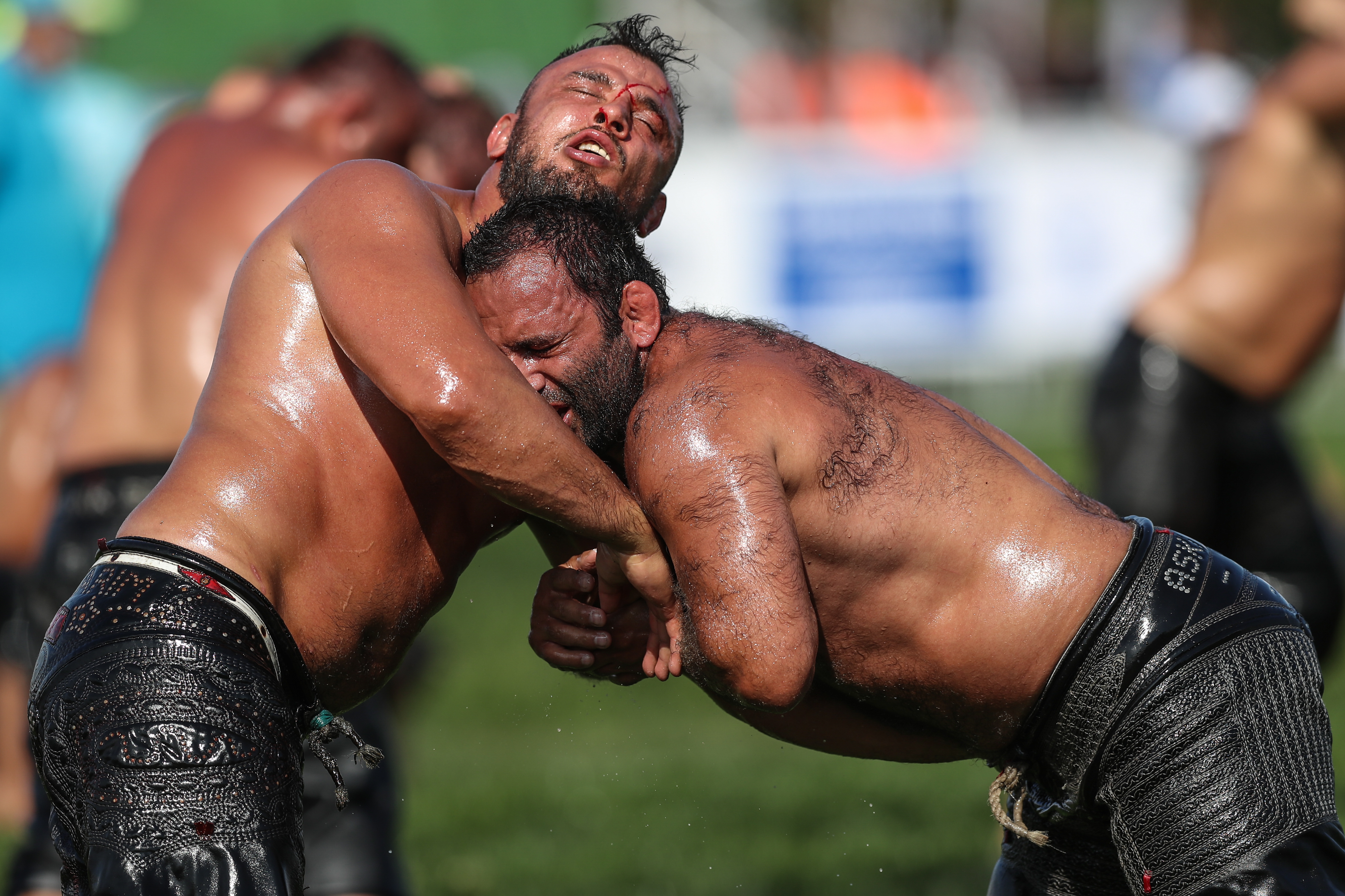 Oil wrestling