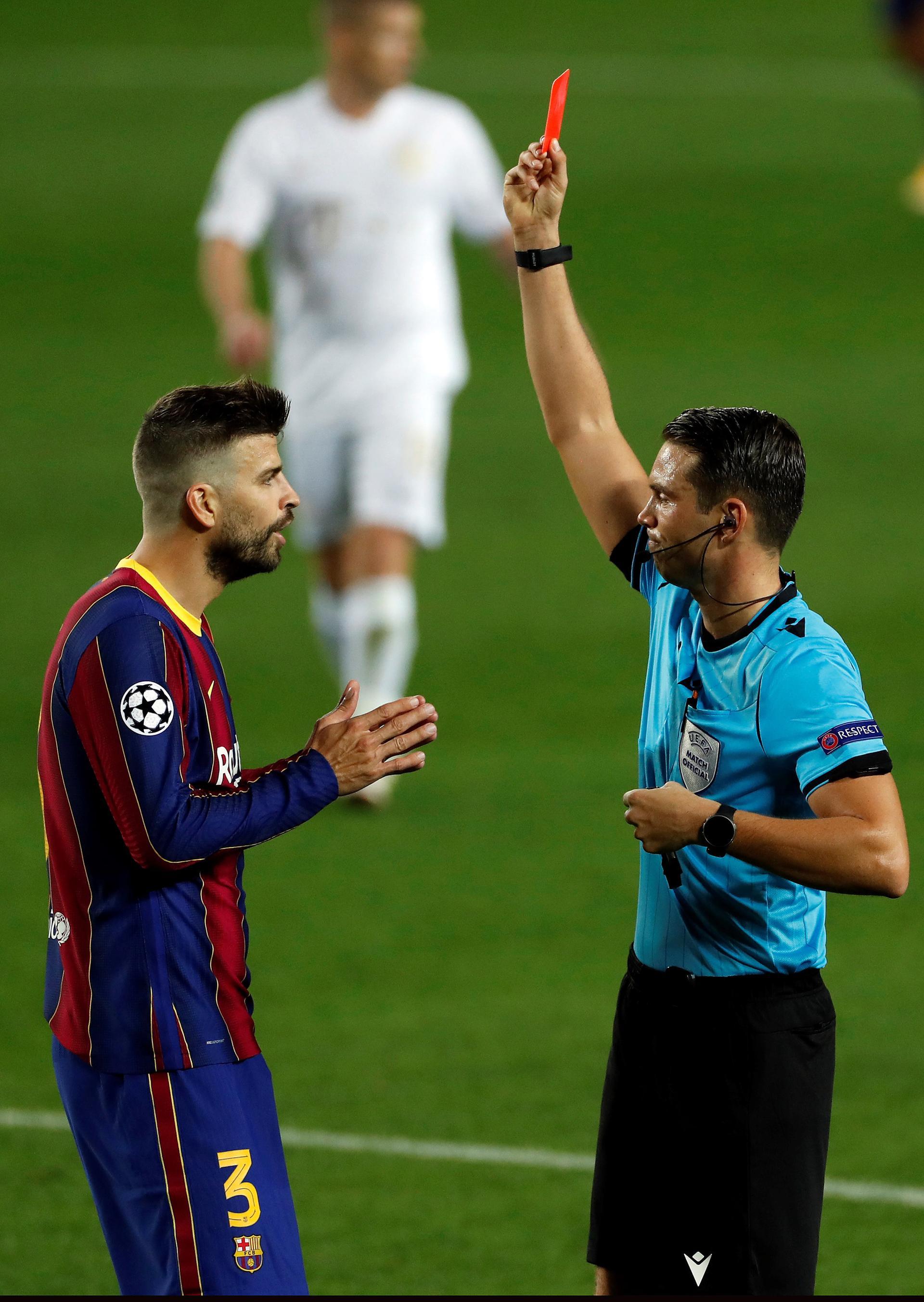 Barcelona vs. Ferencváros 5-1, Everybody scores and Piqué red card