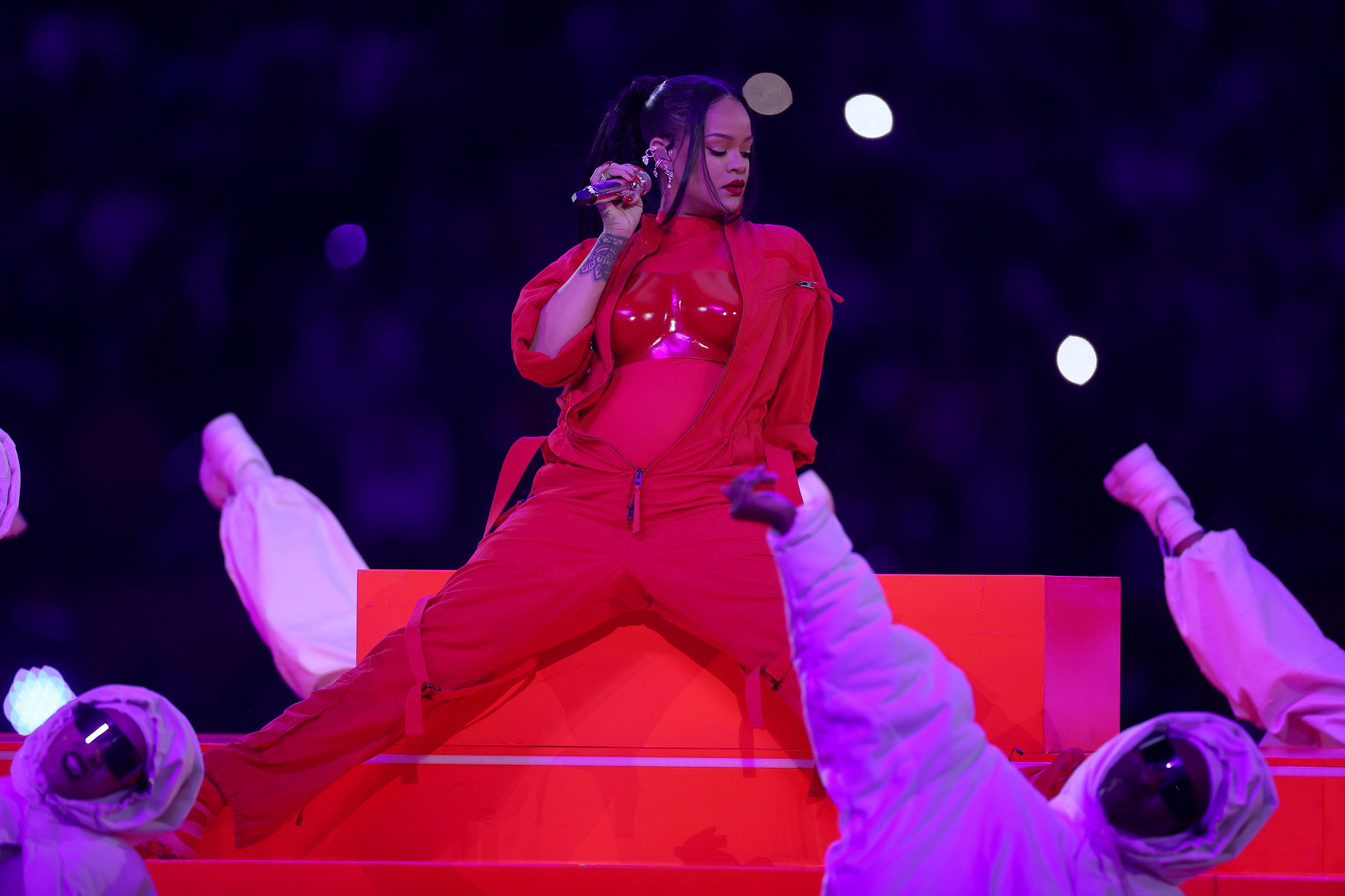 Official CHTV Super Bowl LVII Halftime Show Review: Rihanna