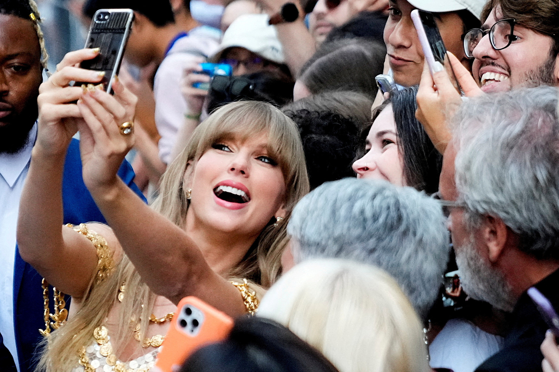The world's most powerful and influential fan bases, from Swifties to  Potterheads
