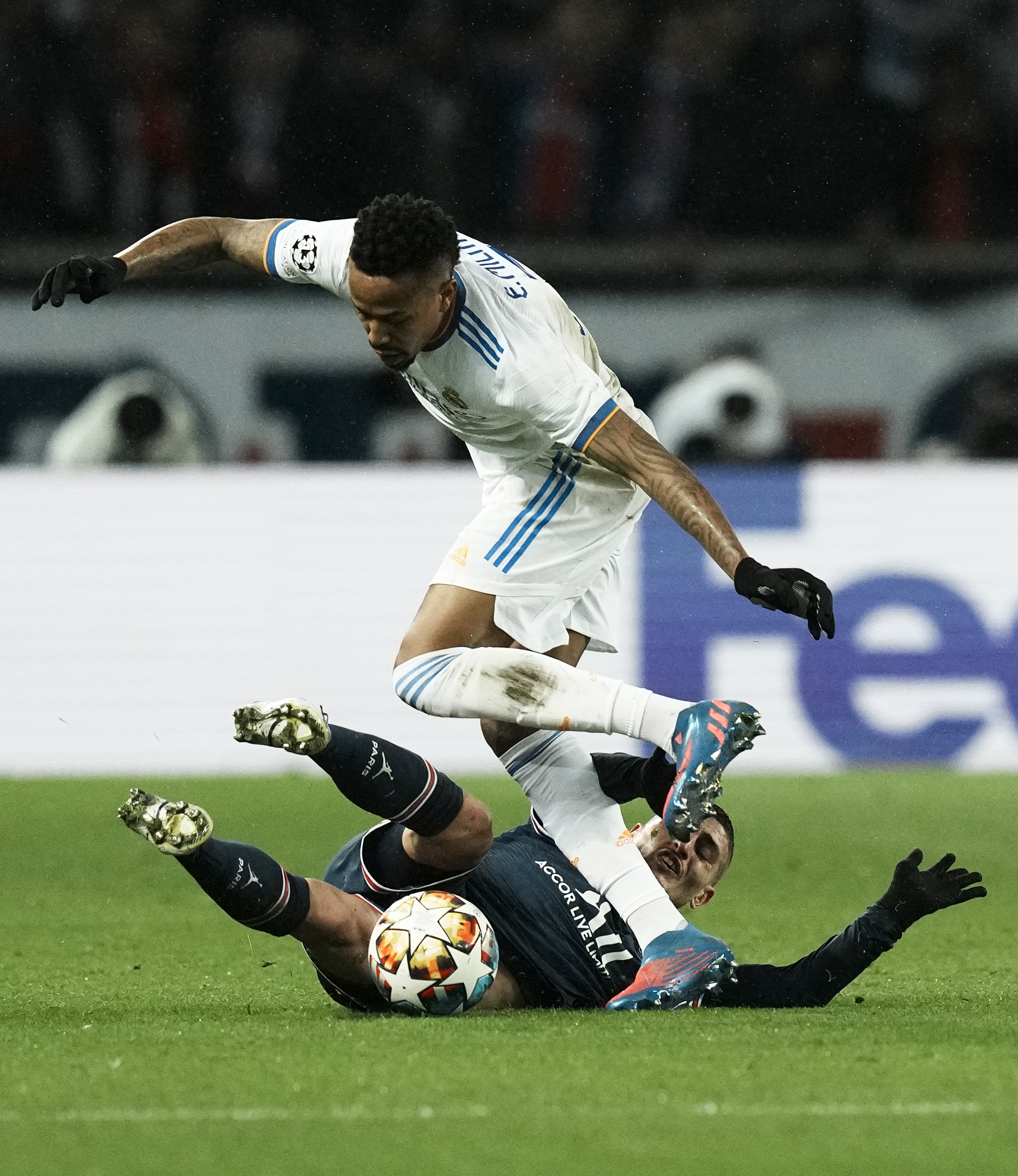 Lionel Messi Passes up First PSG Hat-Trick As Mbappe Misses Penalty