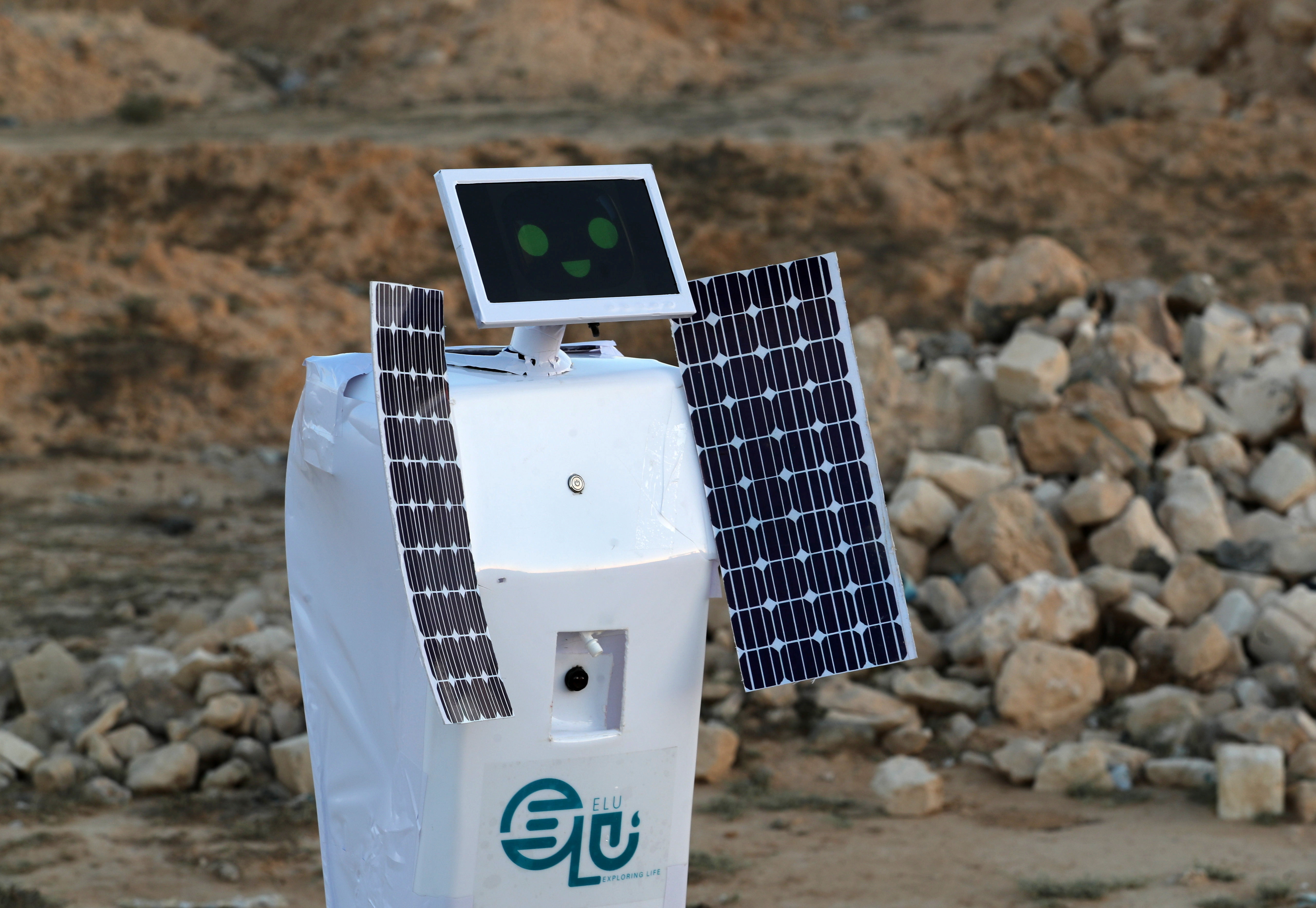 Egypt developing 'KuSui' device to generate water from air with