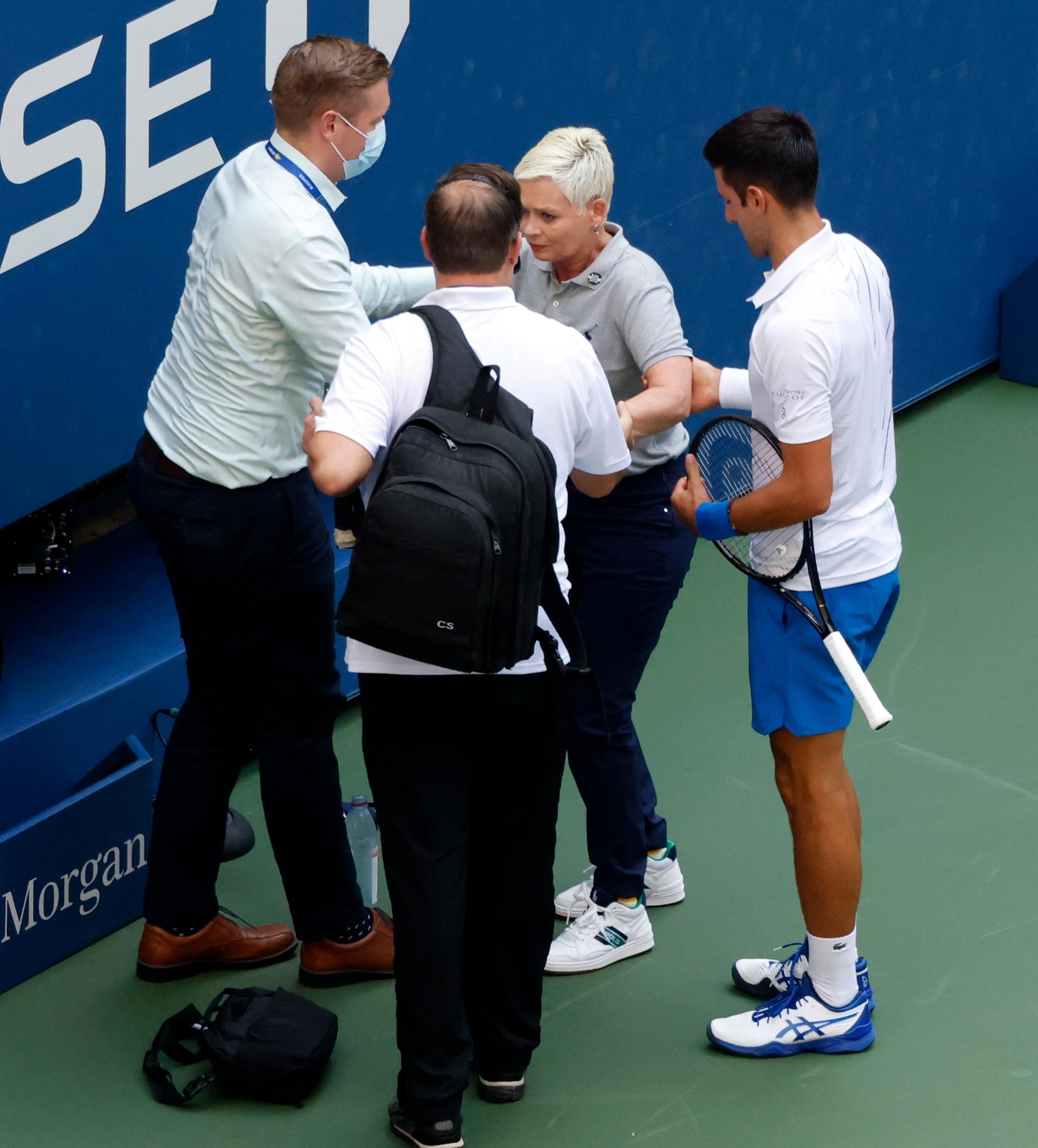 Novak Djokovic disqualified from US Open after hitting line judge with ball, US Open Tennis 2020