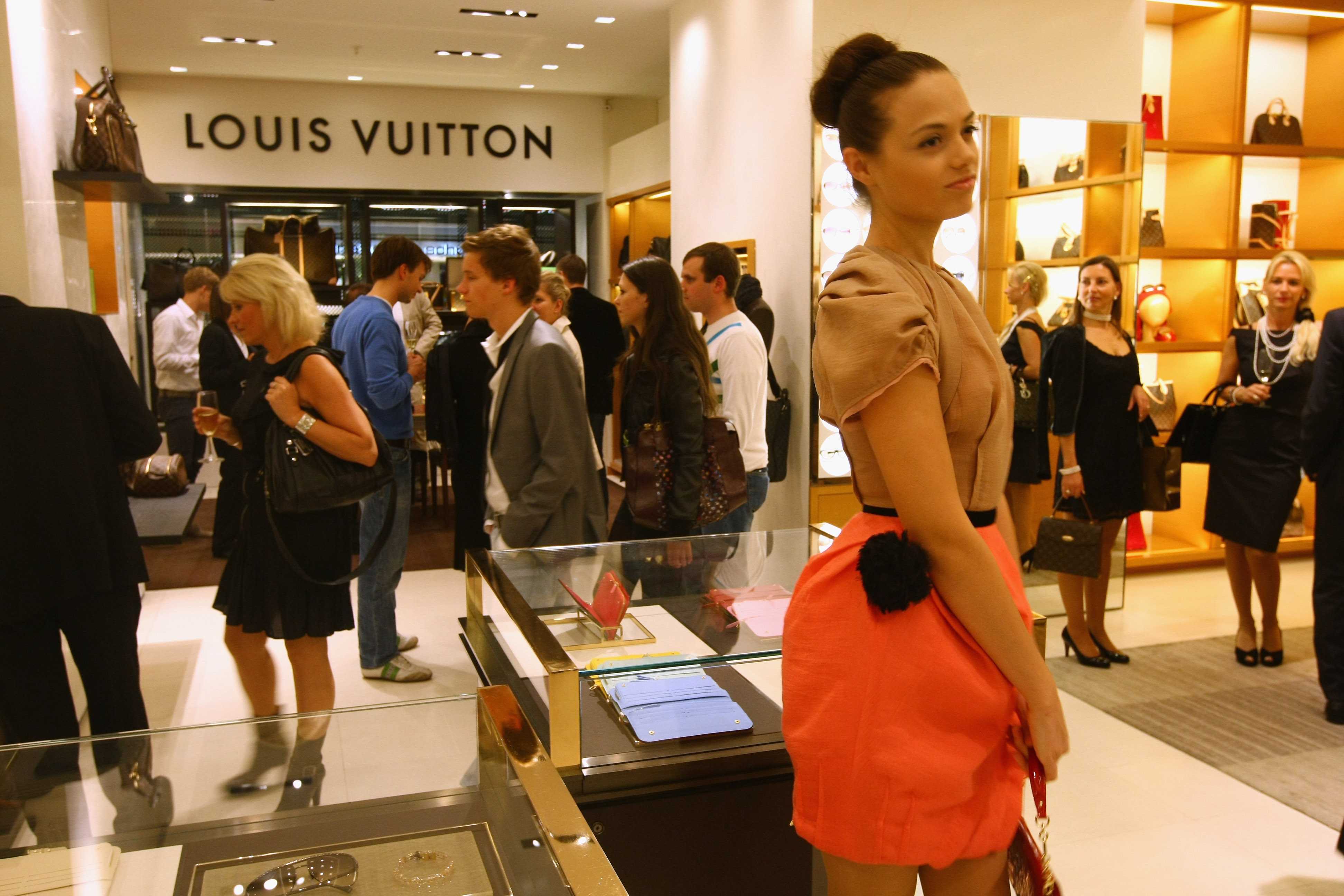 Louis Vuitton Staff