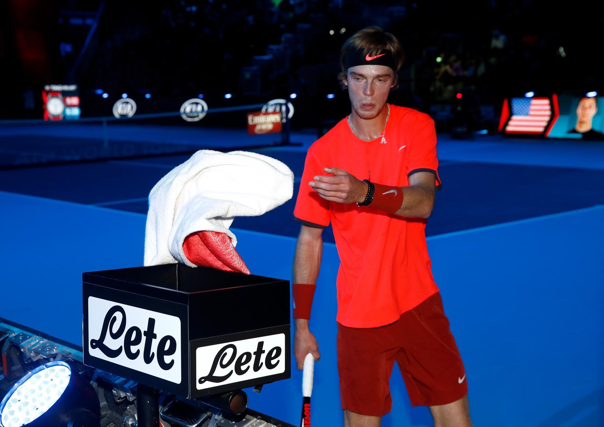 ATP and WTA Roll Out Shot Clock at Pro Tennis Tournaments