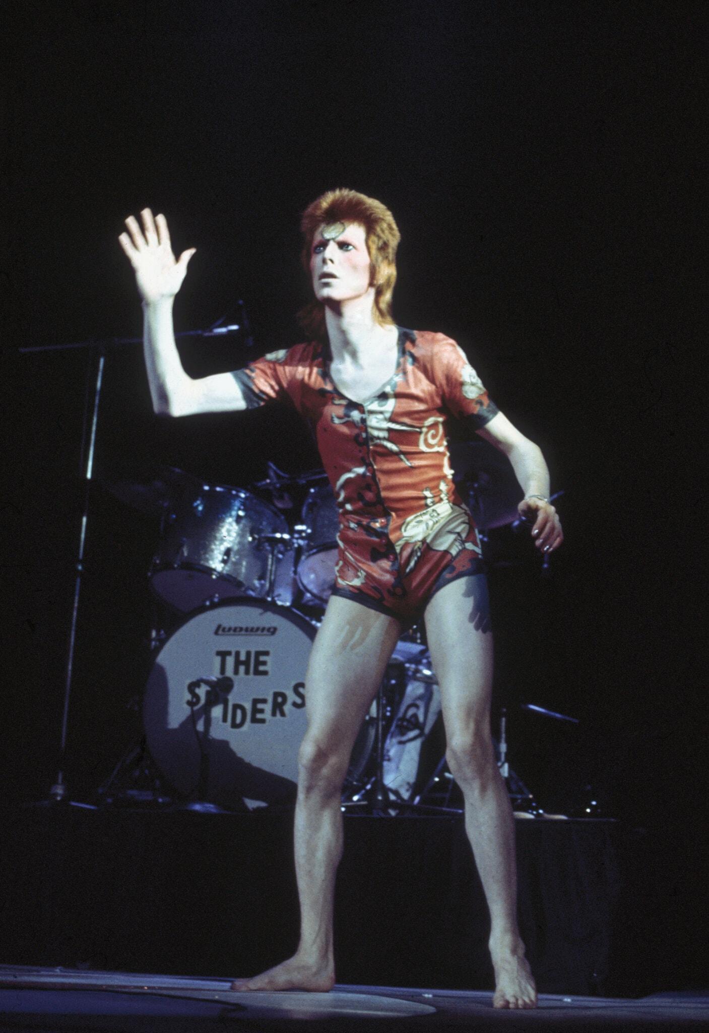 Watch That Man: David Bowie - dressed by Kansai Yamamoto - Snap Galleries  Limited