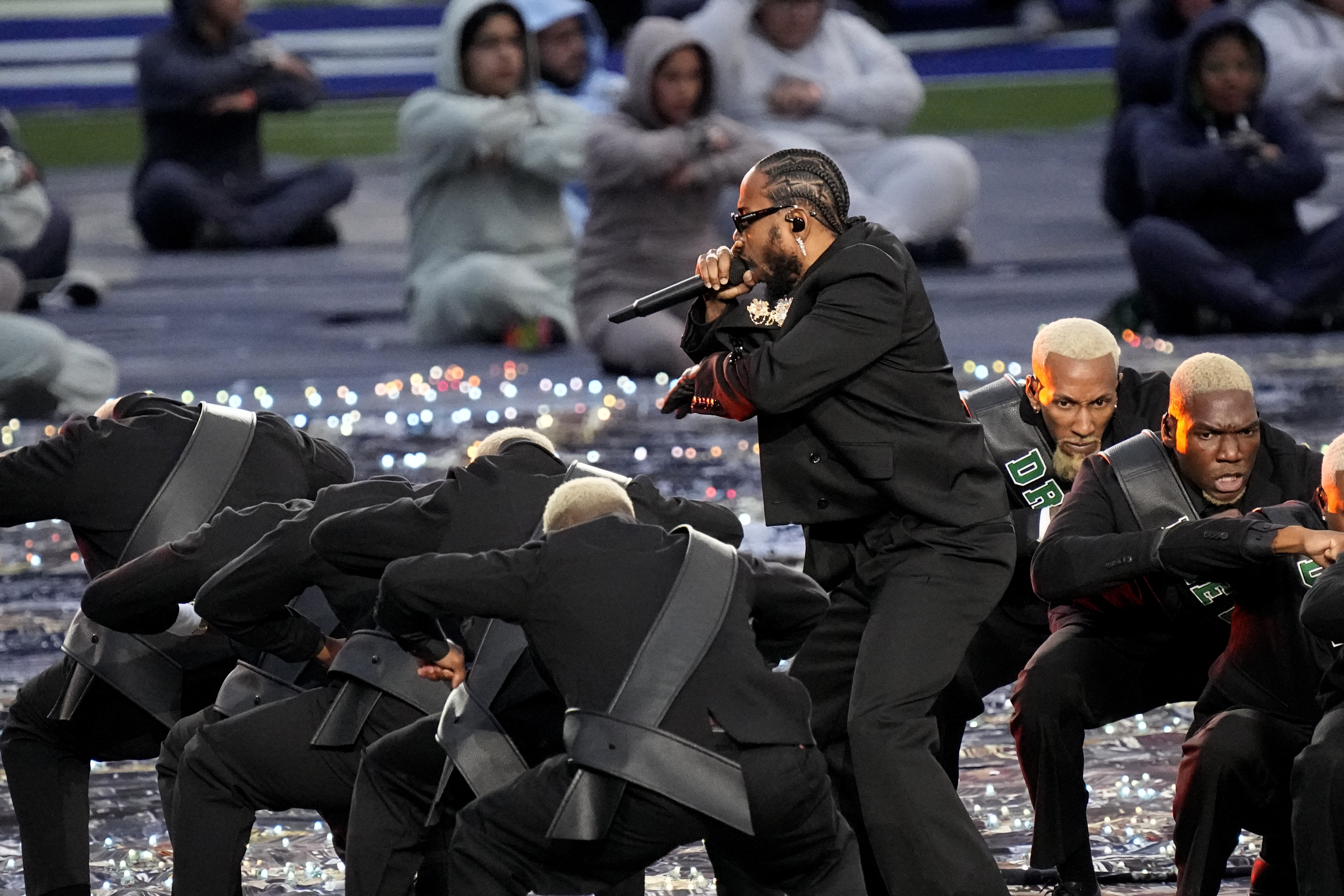 Eminem kneels during Super Bowl LVI halftime show despite reports NFL told  him that he couldn't 