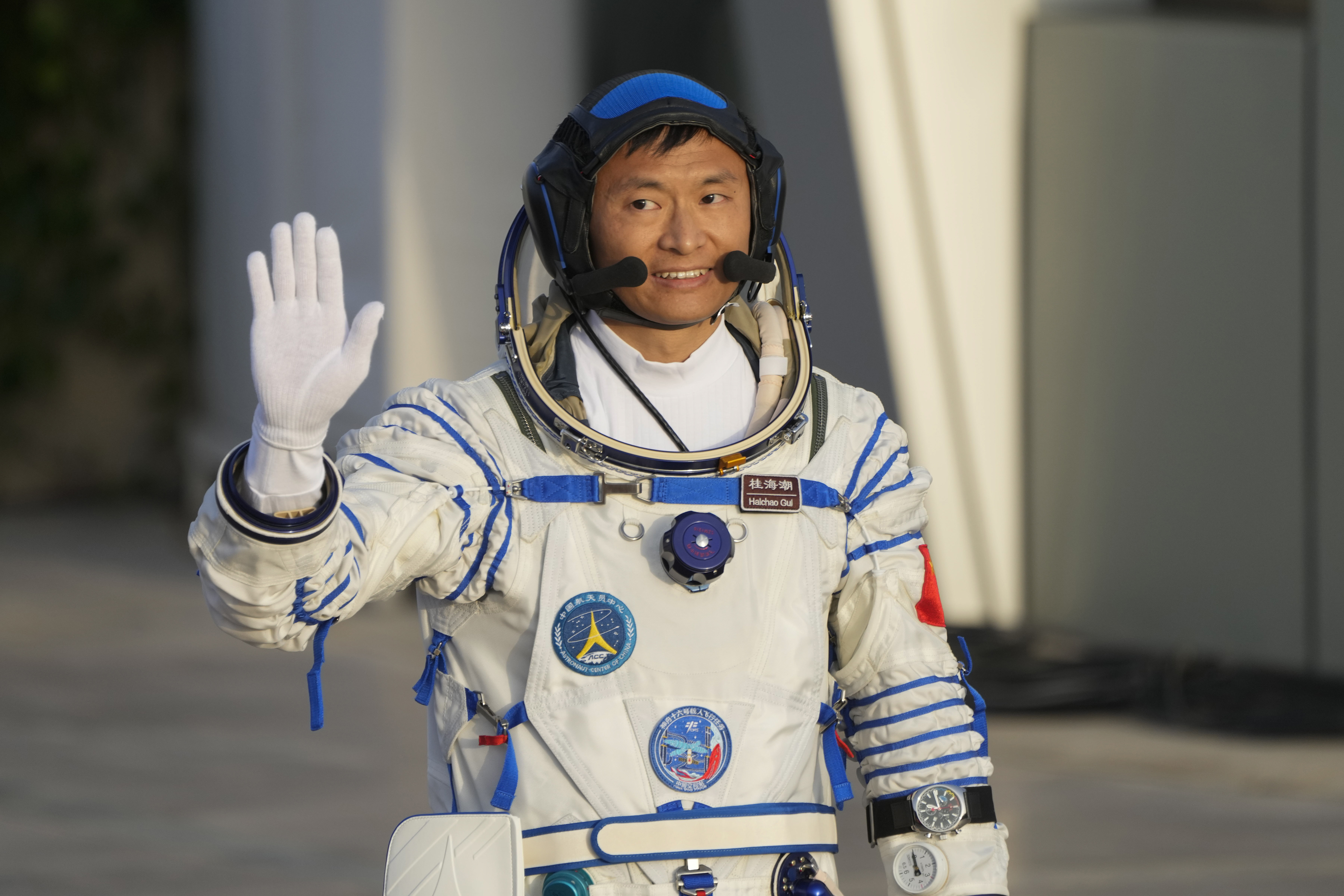 chinese space suit
