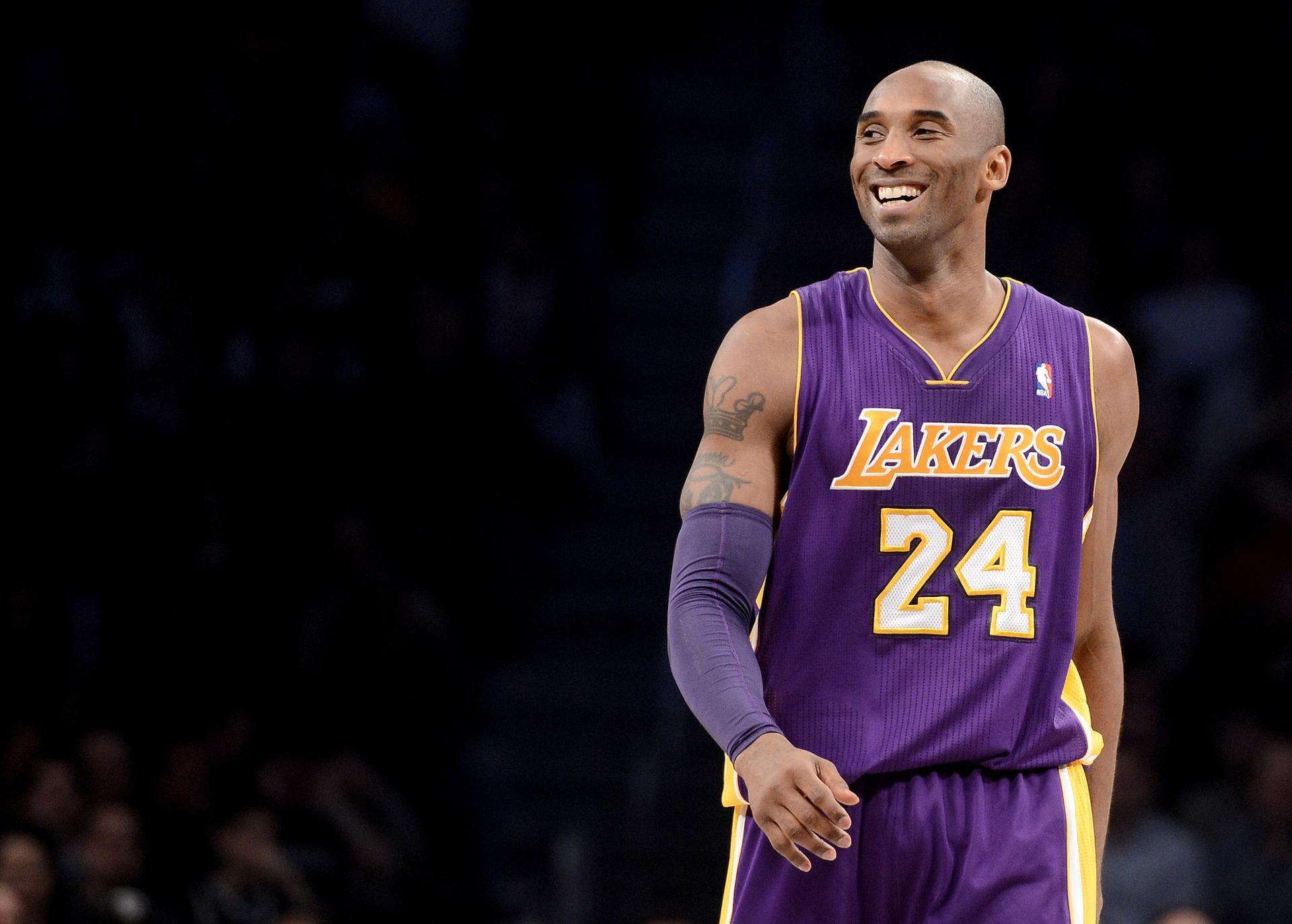 Designer Philipp Plein criticised for 'disgusting' Kobe Bryant tribute  featuring gold helicopters, The Independent