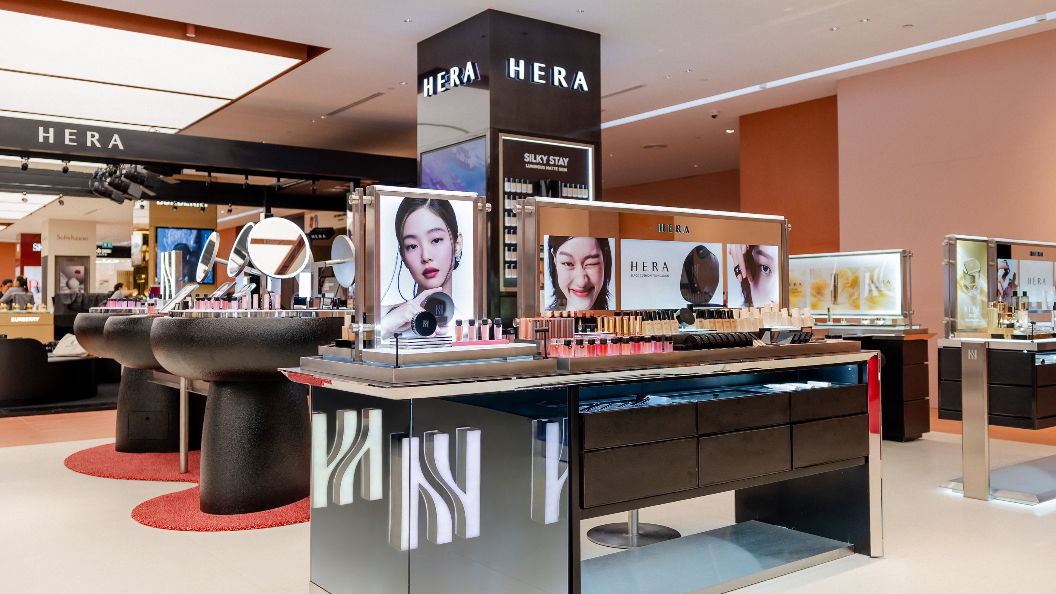 Helena Rubinstein debuts in Singapore with plans for further