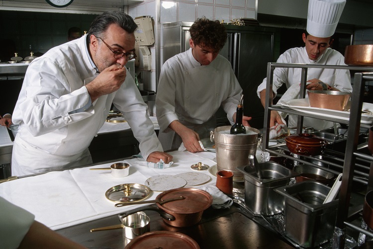 Alain Ducasse Tradition Évolution Flavored Ganaches & Pralinés 51 pieces box | Le Chocolat