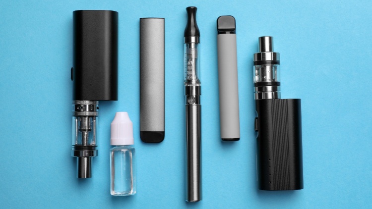 Can I vape at the pub UK?