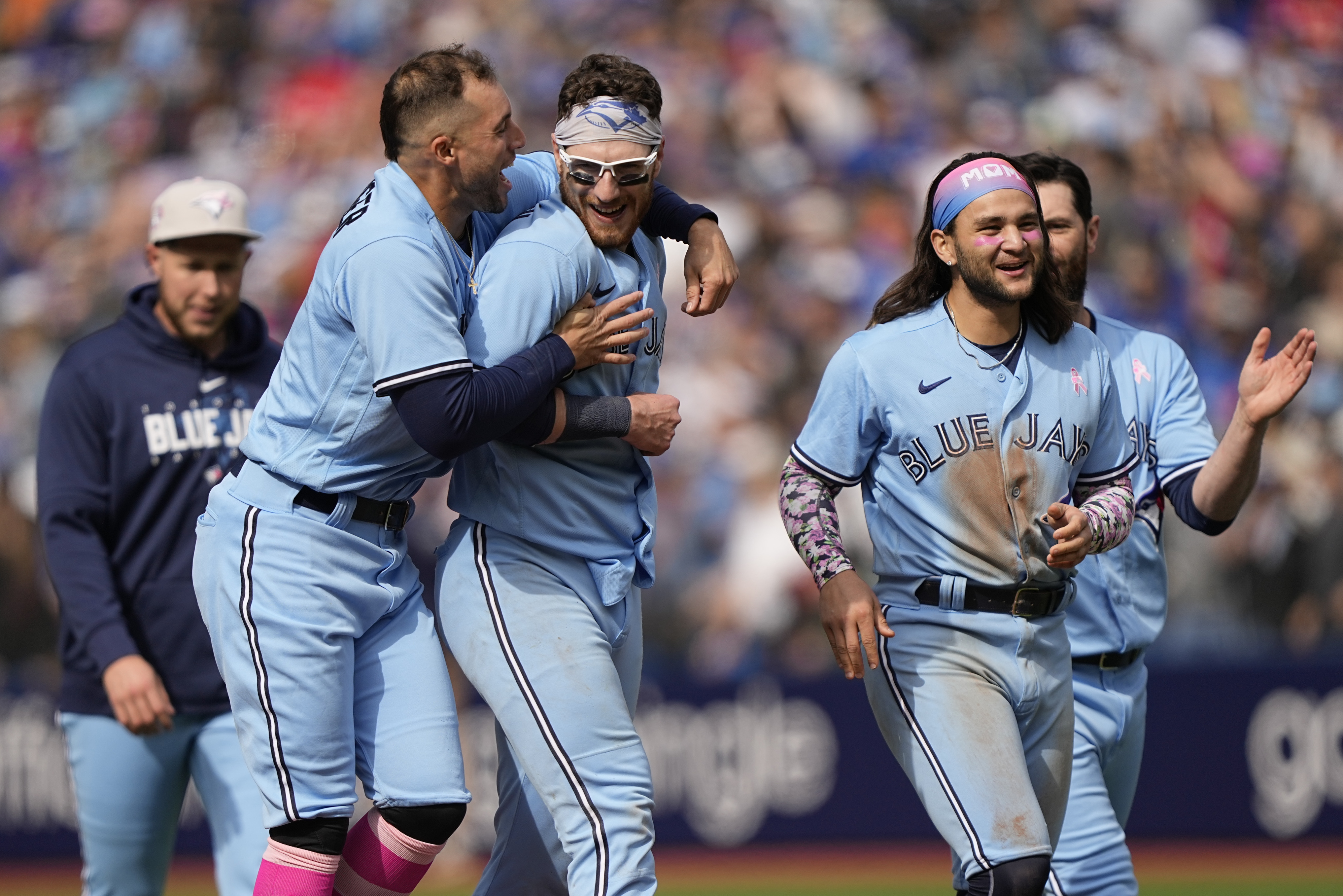 Bo Bichette, Blue Jays surge past Braves