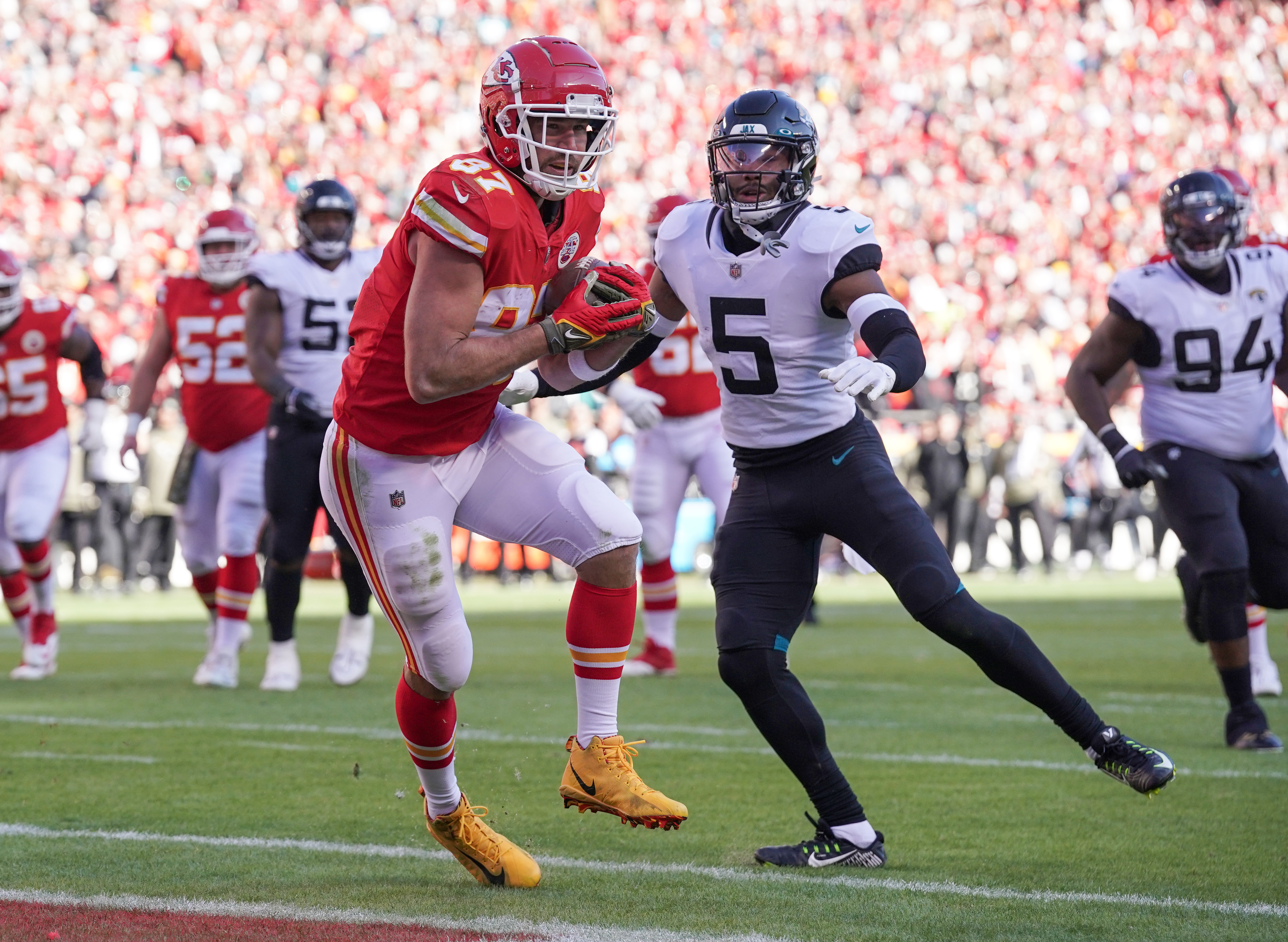 Evan Engram player prop bets for Jaguars vs. Chiefs, NFL Playoffs