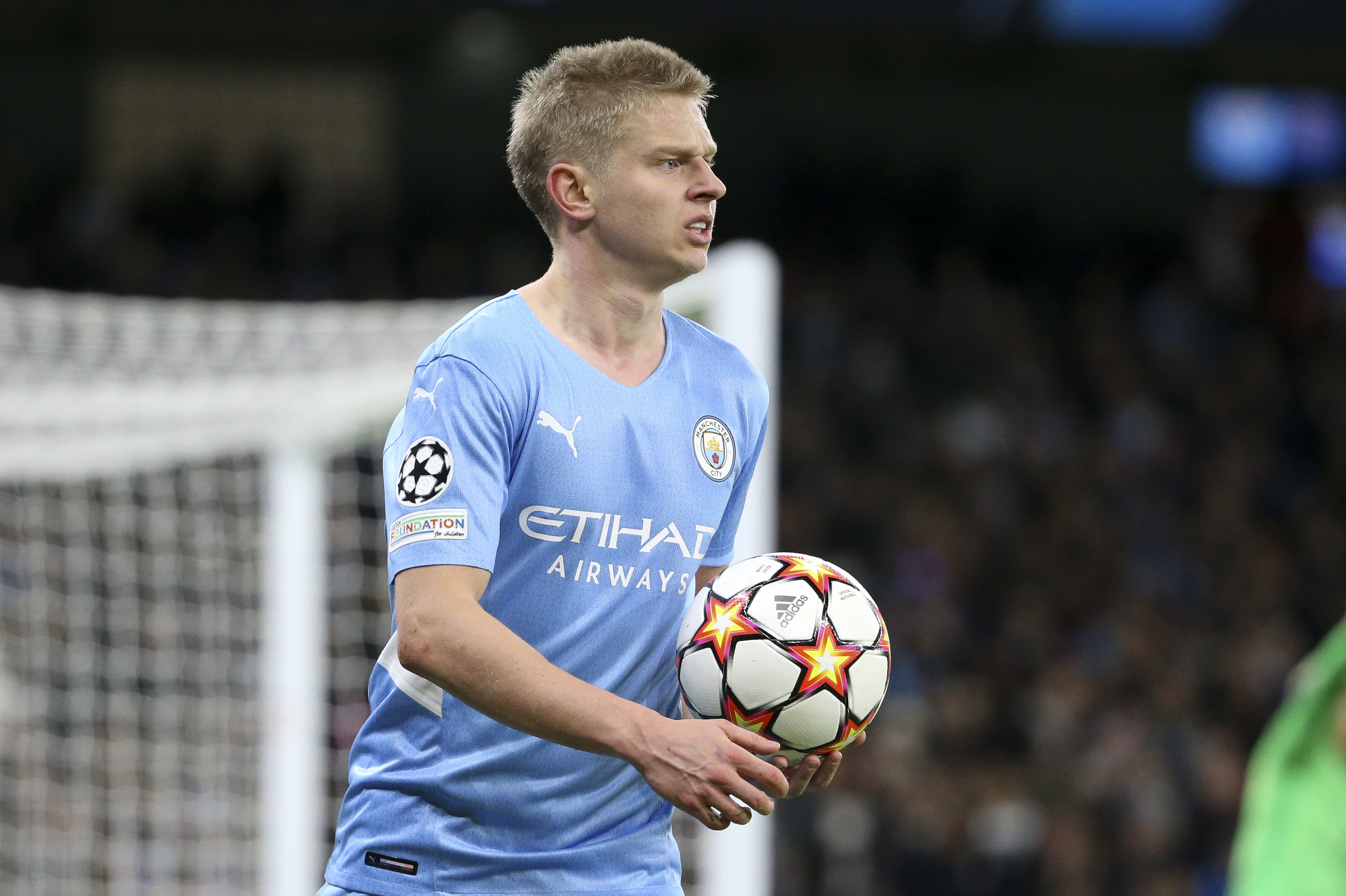 Oleksandr Zinchenko: Arsenal agree £32m deal with Man City for